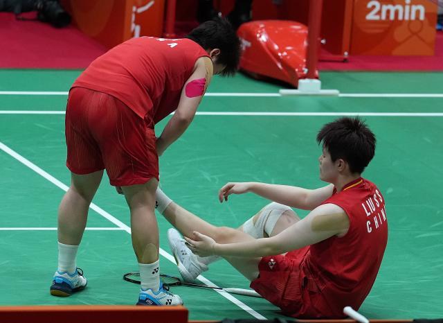 亚运会｜羽毛球——刘圣书_谭宁获女双亚军XxjpseC000463_20260929_PEPFN0A001.jpg