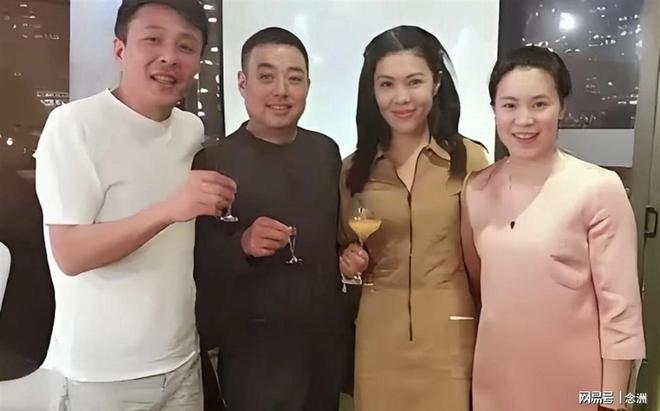 趣博相关图片