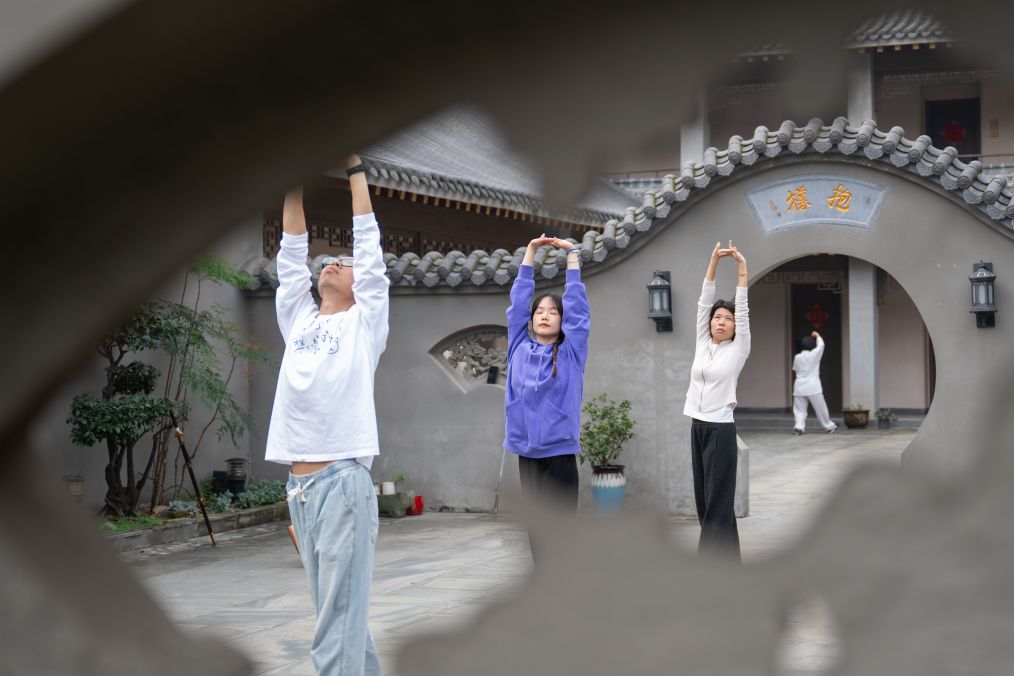 专业趣博服务